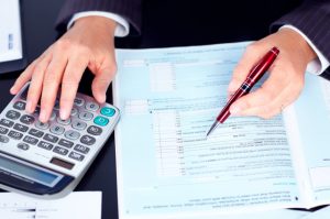 גירושין עקב בעיות כלכליות